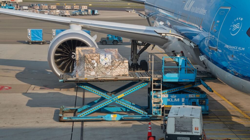 Air cargo industry anticipates big peak season to finish year