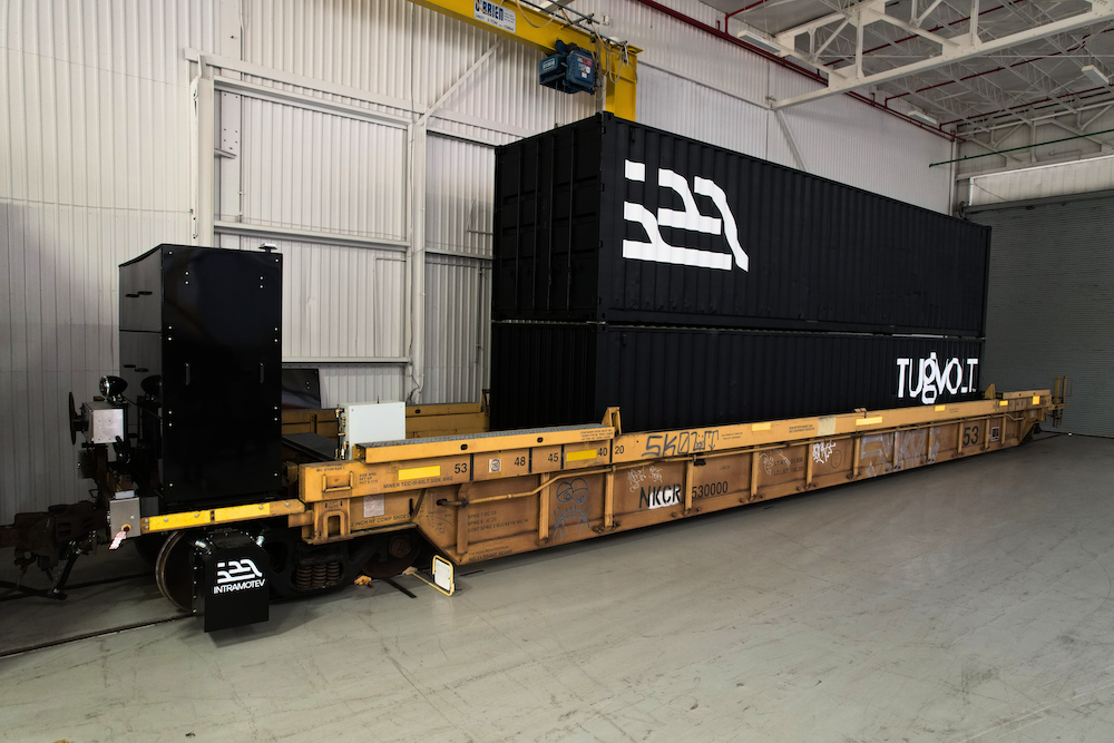 Video: Intramotev shows off autonomous, battery-electric stack car