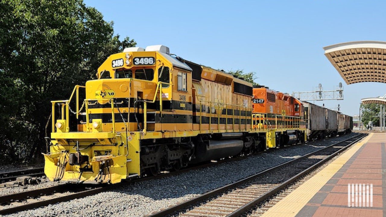 Short line CEO says railroads must embrace Uber-like technology to secure future