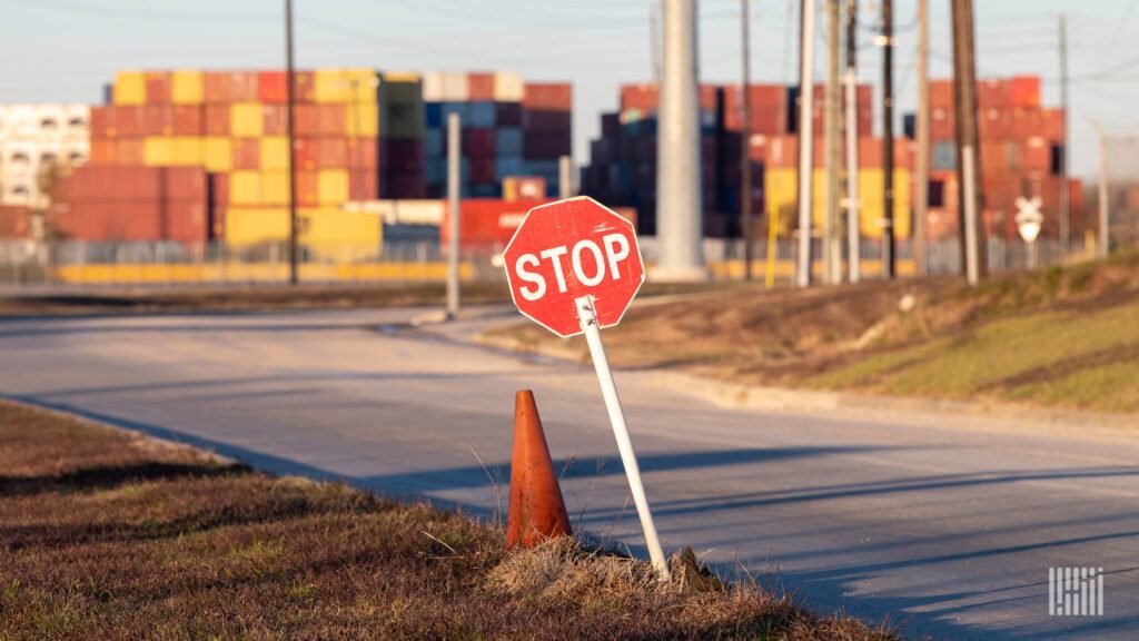 Trump plans tariffs on Canada, China and Mexico on Day 1