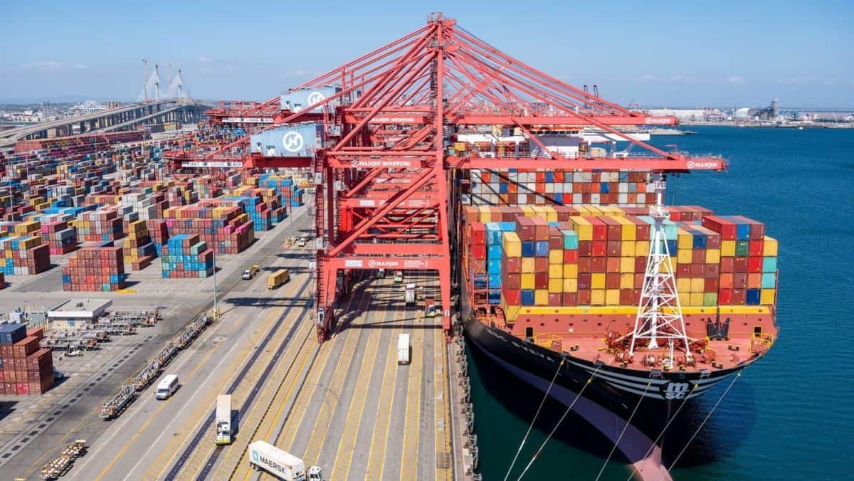 Port of Long Beach nears record TEUs