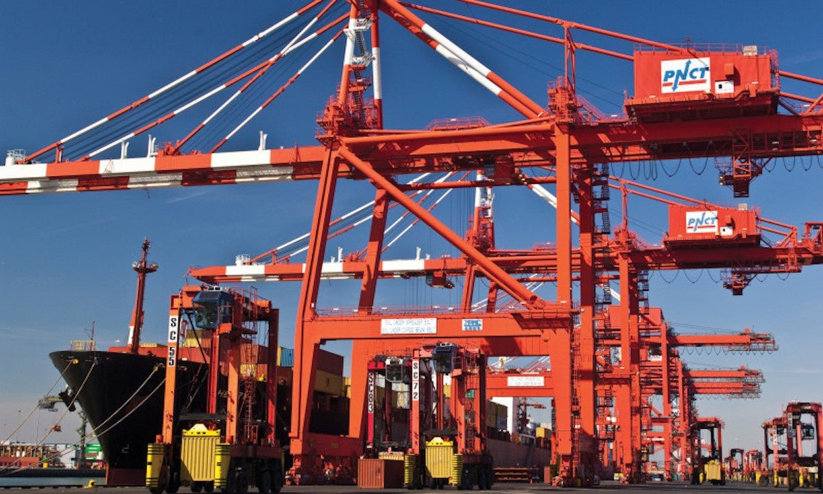 Shippers urge longshore union, employers to resume contract talks