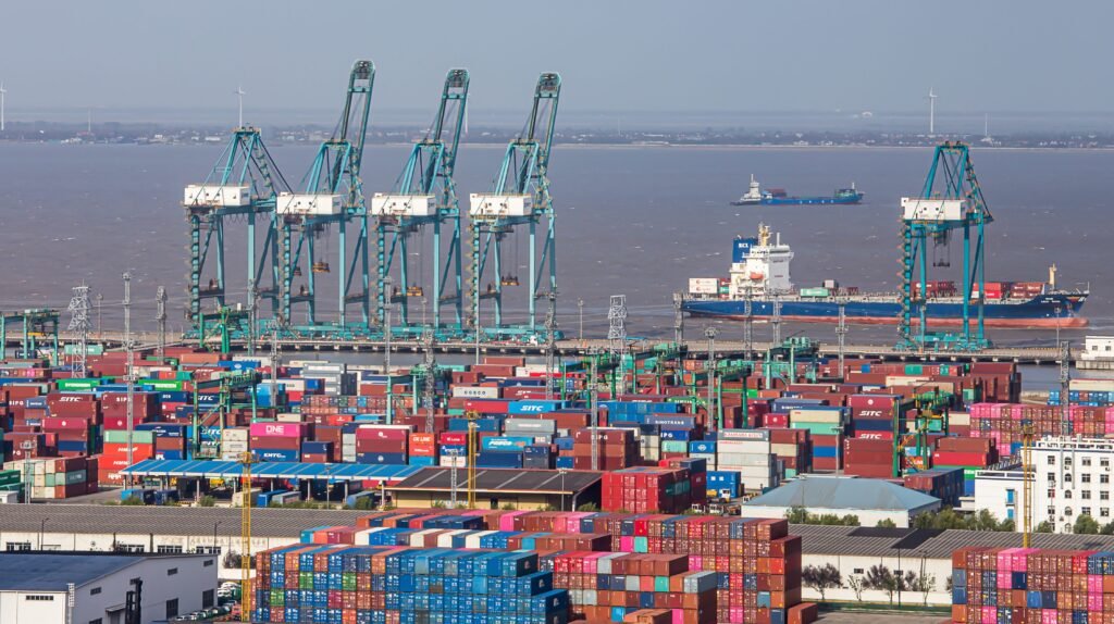 Asia-US container rates decline in slack season
