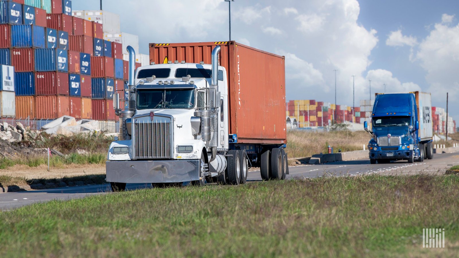 Borderlands Mexico: Trump tariffs could raise consumer prices in short term, expert says