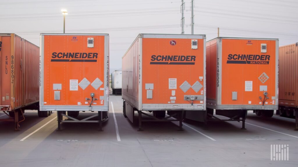 Schneider sees truckload tide turning