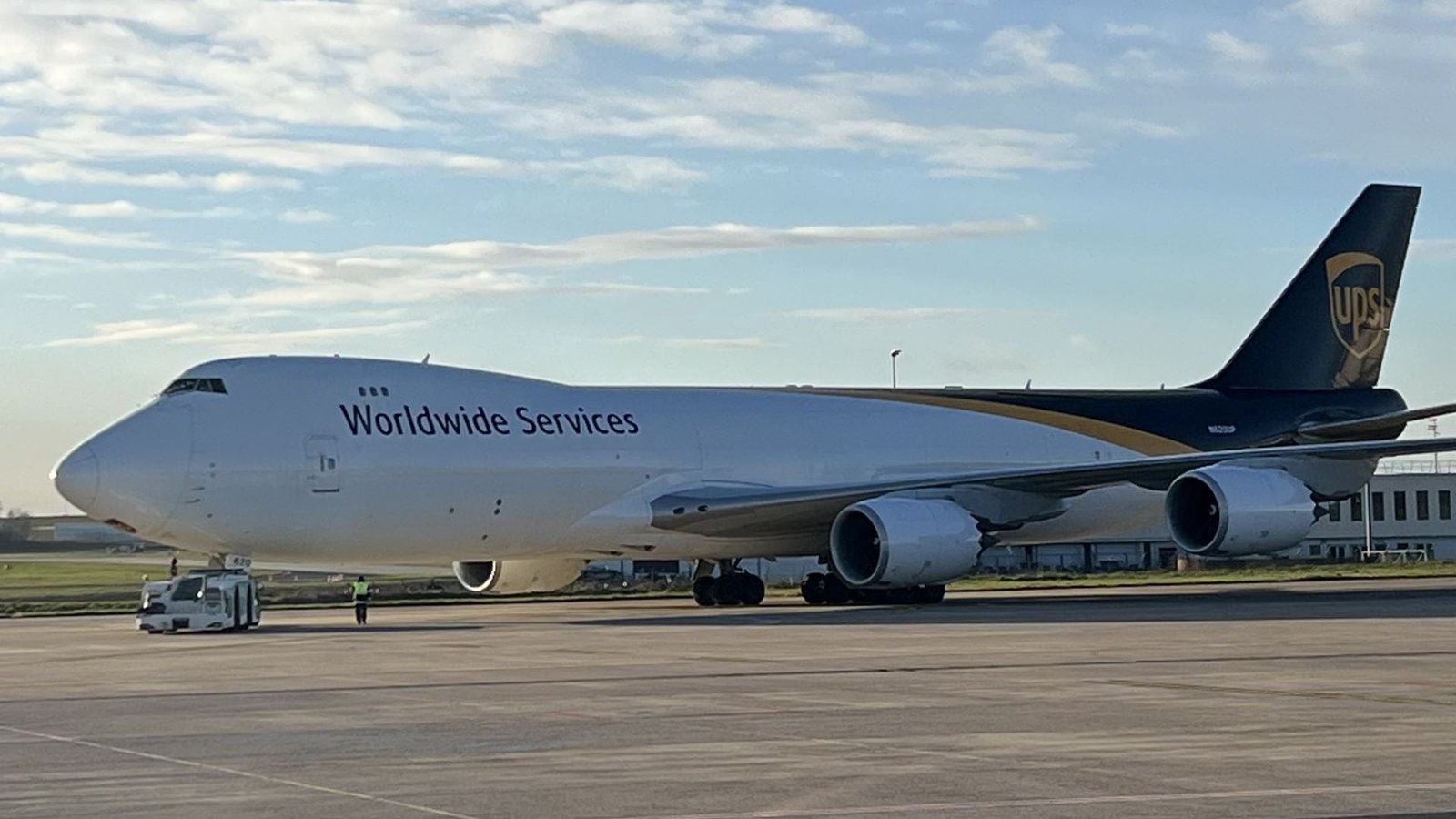 New UPS air route targets trade from France to Hong Kong