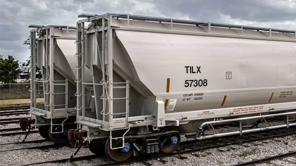 Tax credit would upgrade, expand US rail freight car fleet 