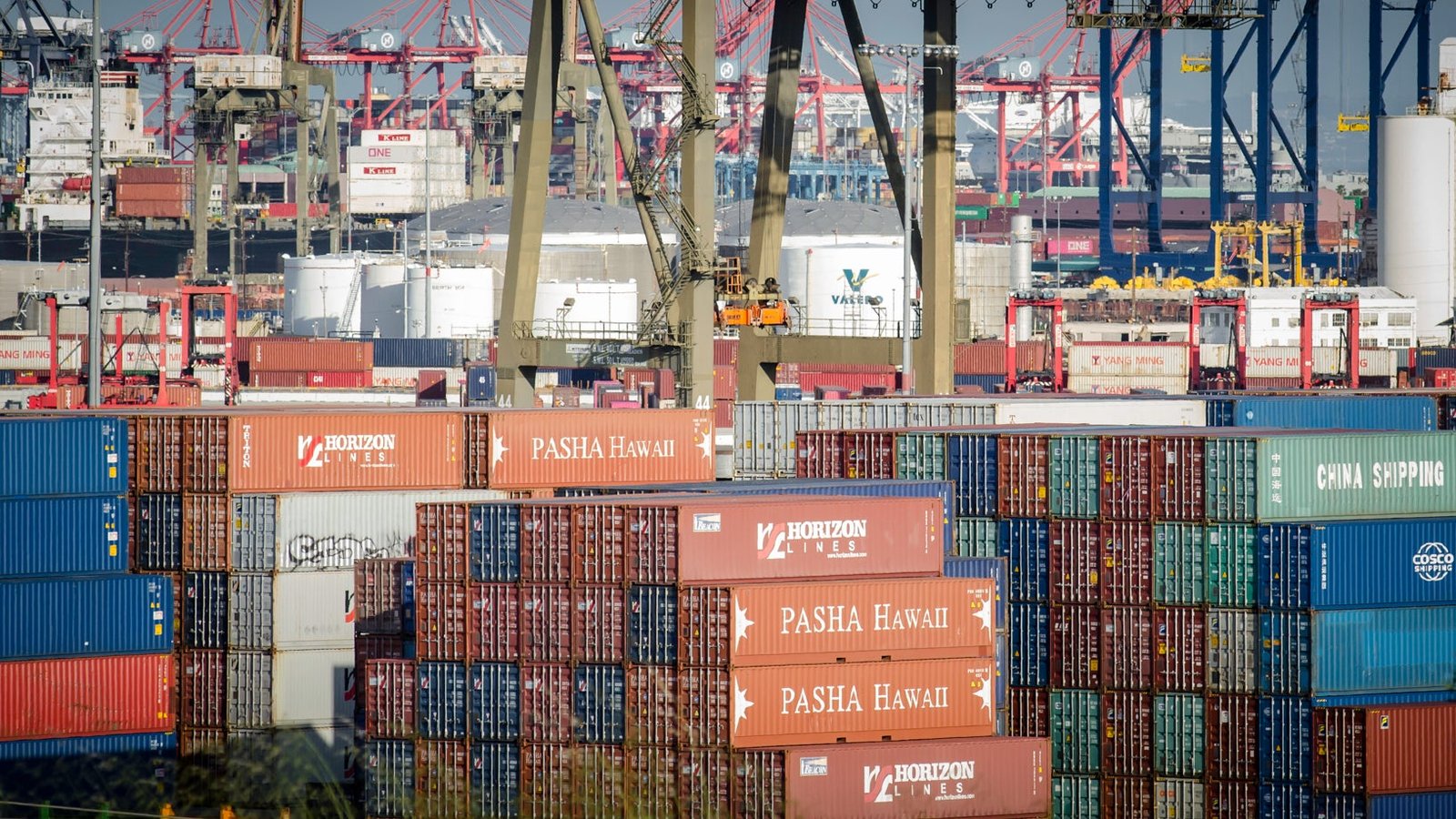While supply chain frets, Port of Los Angeles sees record January volume