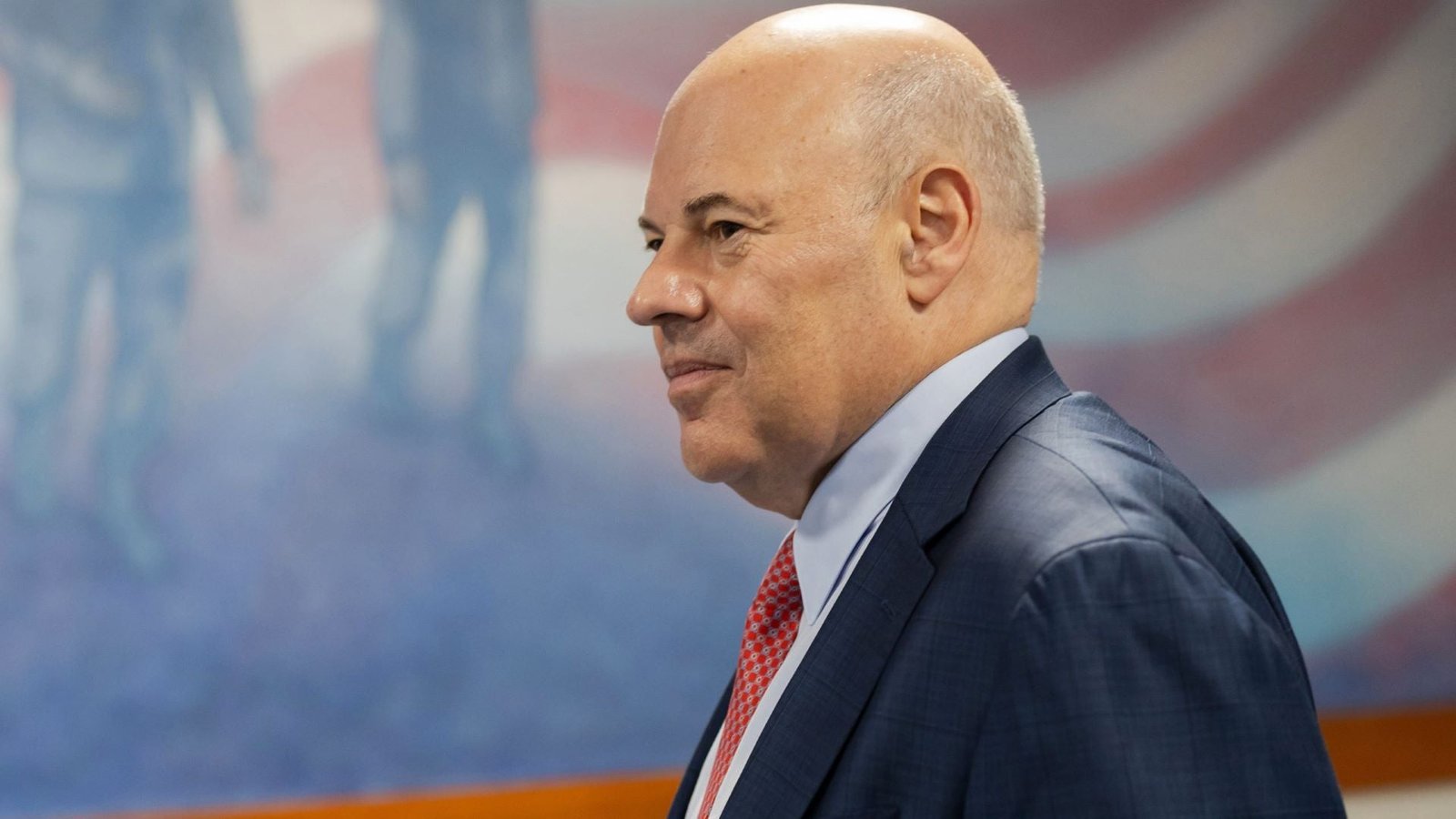 Breaking: Postmaster General Louis DeJoy announces sudden departure