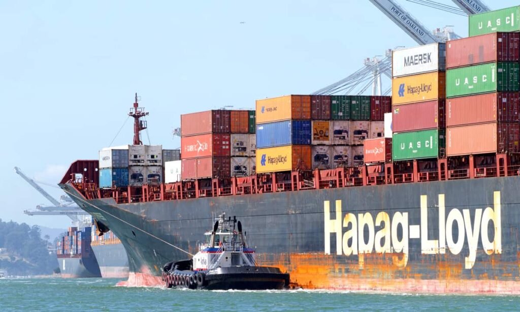 Hapag-Lloyd sees mixed earnings in 2024
