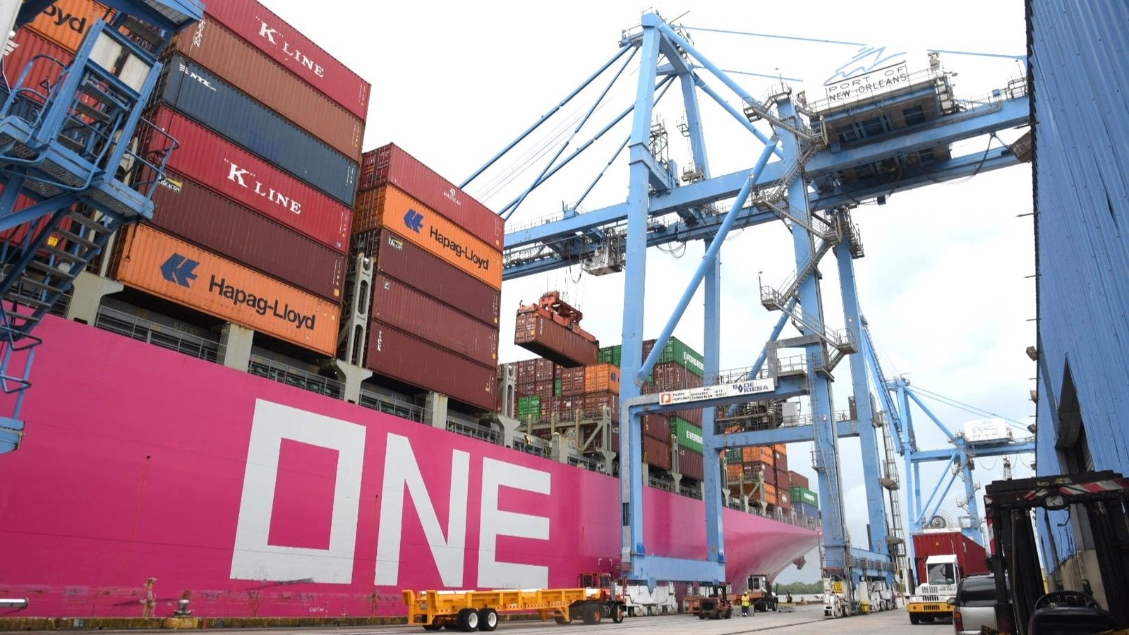 ILA, port employers sign historic 6-year contract