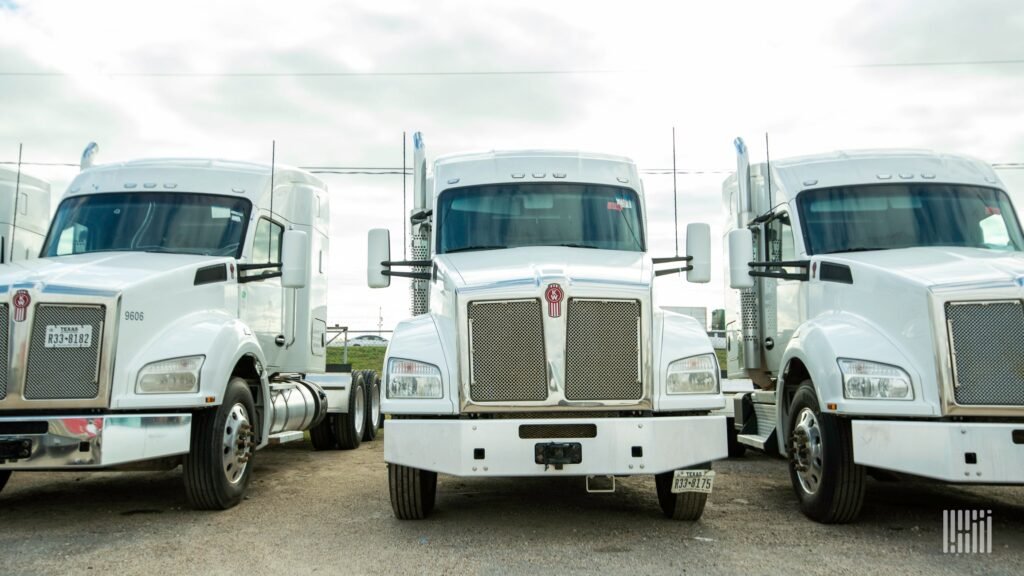 Lawmakers propose tax relief for truck drivers