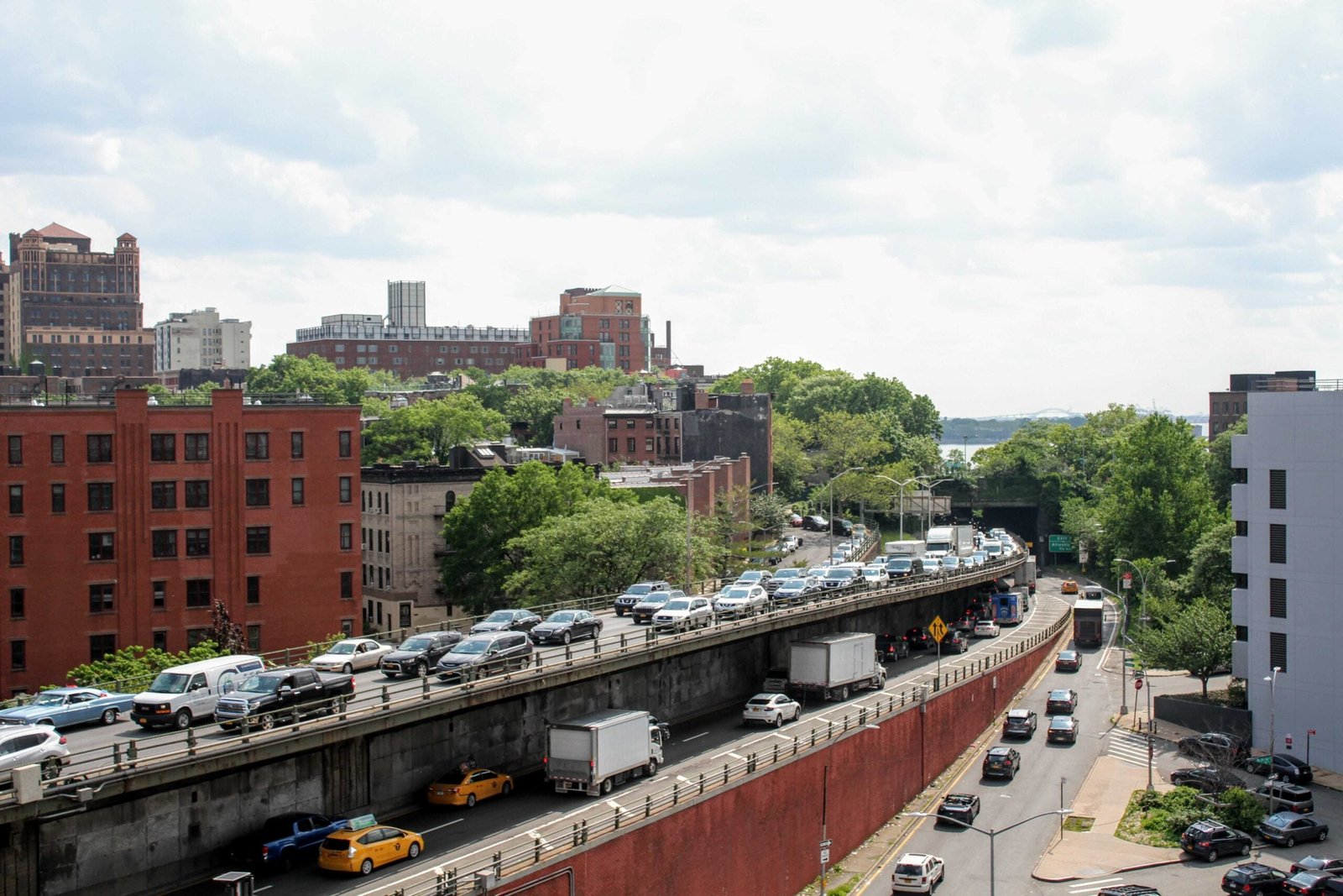 New York City wants wider use of WIM technology to fight overweight trucks 