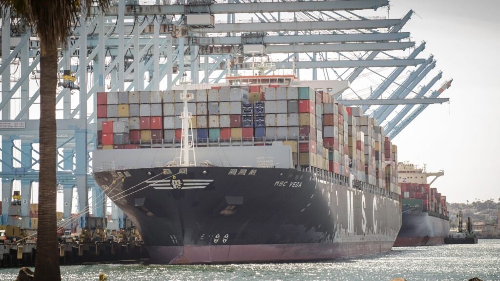 Port of Los Angeles sees strong container volumes in February