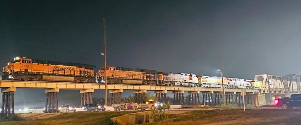 STB issues draft environmental statement on proposed border crossing railroad