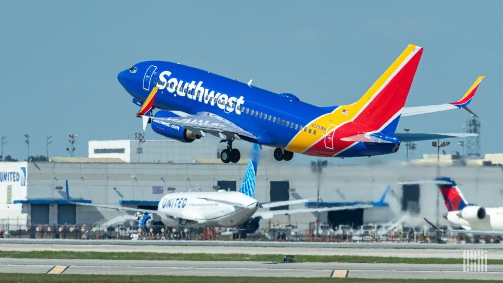 Southwest Airlines VP of cargo Wally Devereaux to retire