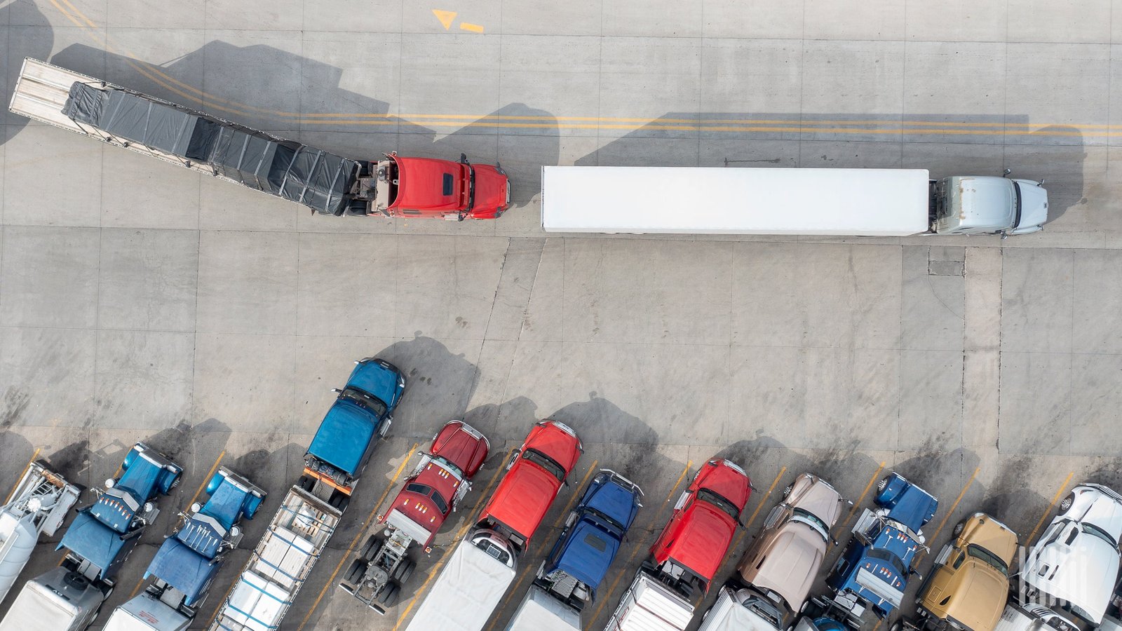 Mass layoffs in trucking and retail coming - Apollo