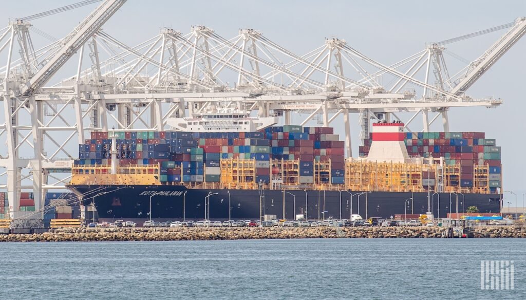 Trans-Pacific container rates stable as trade war rages
