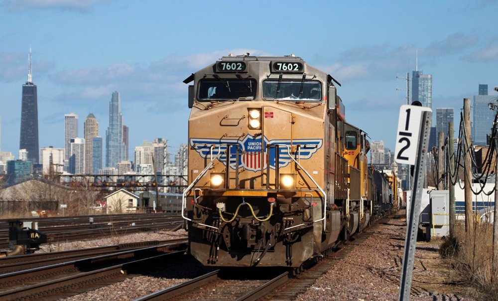 Union Pacific posts flat quarterly results despite volume growth