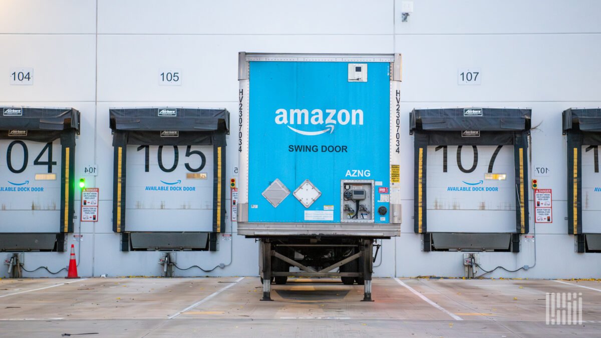 Amazon beats earnings expectations, sees market uncertainty ahead