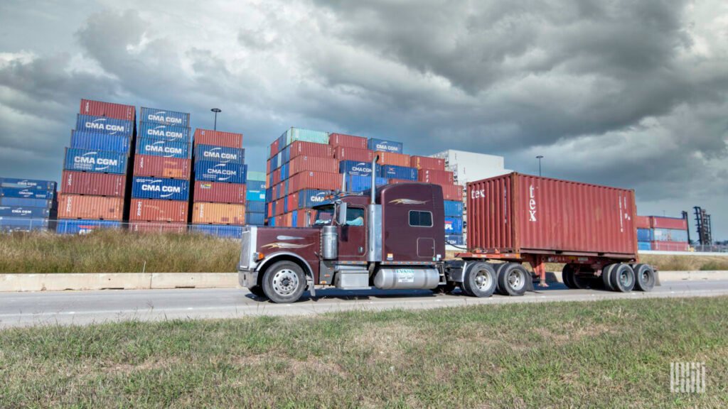 Internet outage temporarily disrupts container operations at Texas seaport